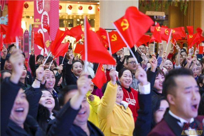 中国万天控股早盘涨近7% 股价创阶段新高